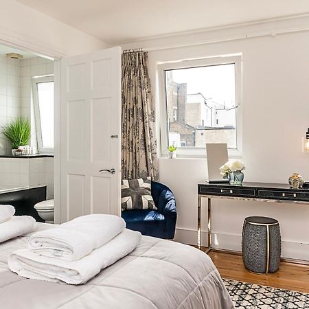 The Secret Kensington Garden Mews-2 Bedroom Full House-2 Train Lines- Spacious-Kings Road- Harrods -Chelsea Stadium-Private Small Patio Londres Extérieur photo