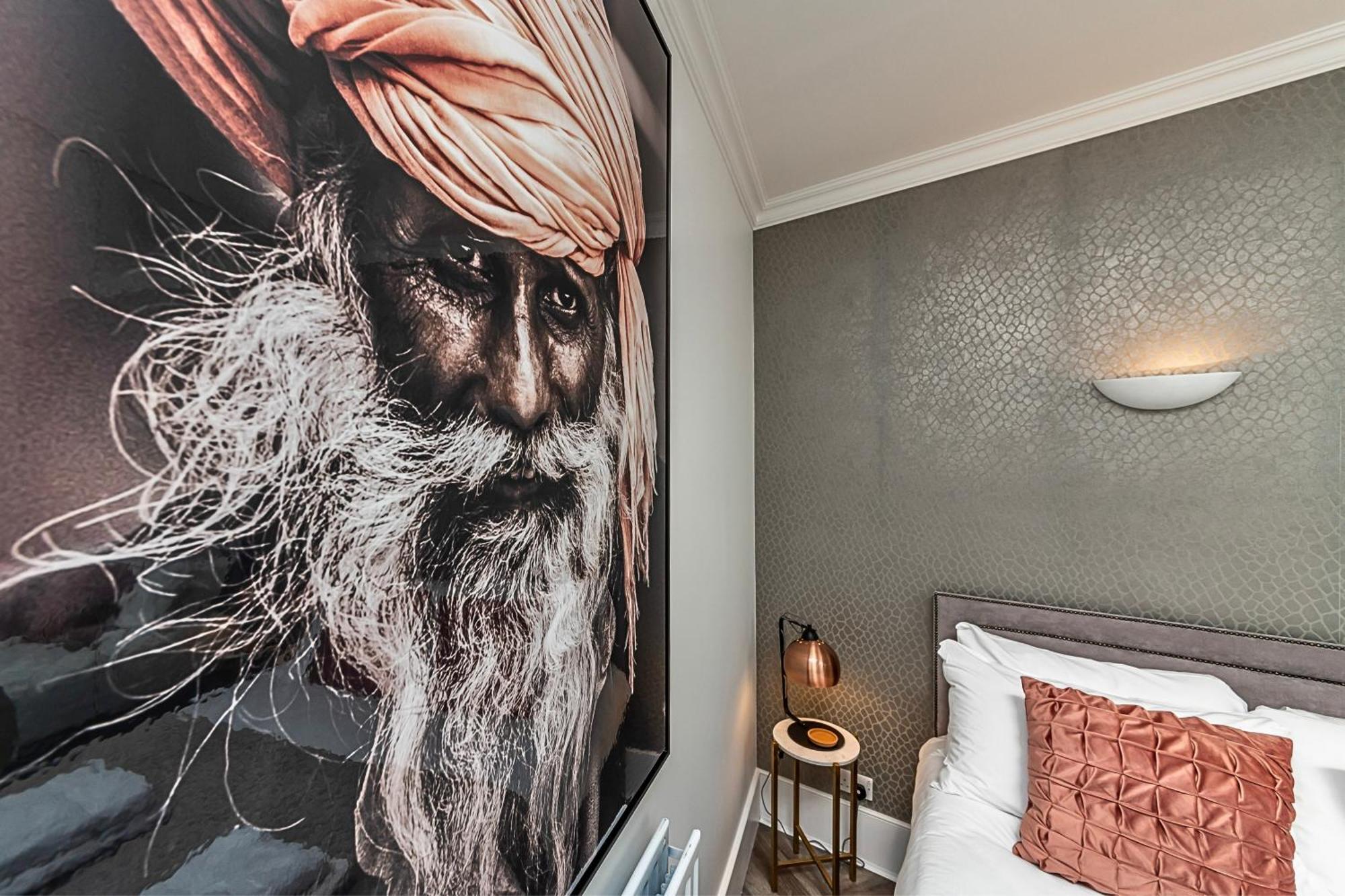 The Secret Kensington Garden Mews-2 Bedroom Full House-2 Train Lines- Spacious-Kings Road- Harrods -Chelsea Stadium-Private Small Patio Londres Extérieur photo