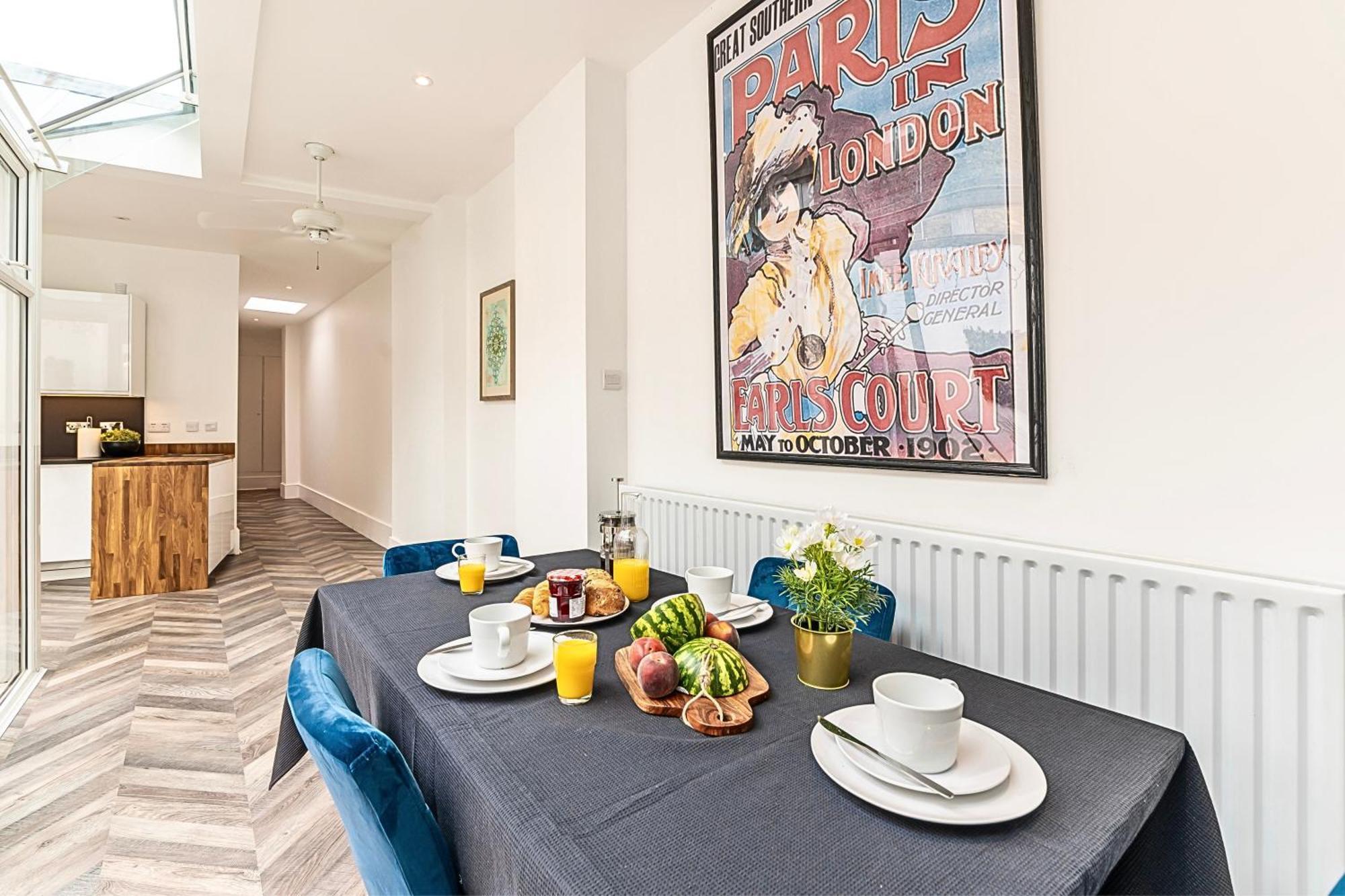The Secret Kensington Garden Mews-2 Bedroom Full House-2 Train Lines- Spacious-Kings Road- Harrods -Chelsea Stadium-Private Small Patio Londres Extérieur photo